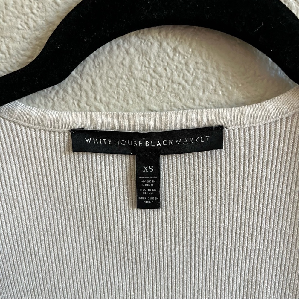 White House Black Market Cream Long Bell Sleeve Knit Top XS - Picture 5 of 10